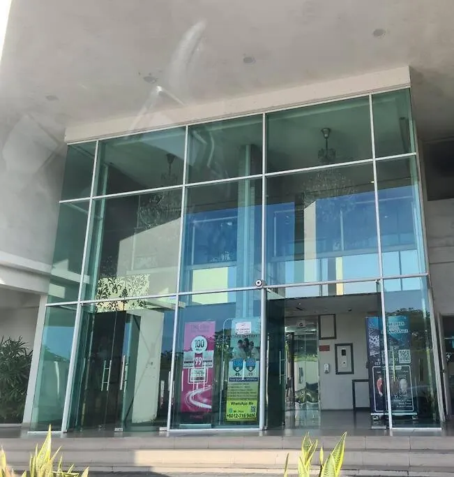Harmony Studio Private Balcony Palazio Mount Austin By Gdragon Homestay Johor Bahru 0*,  Malaysia