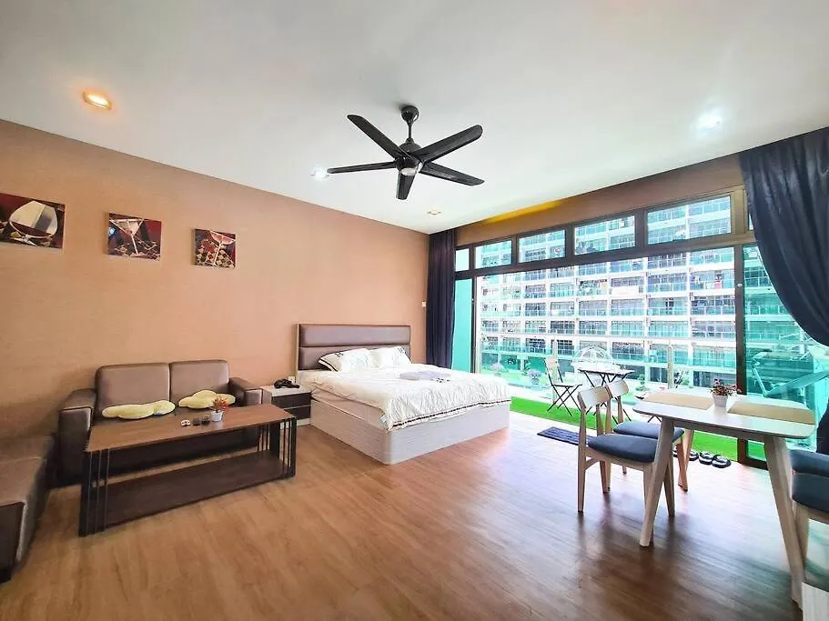 Harmony Studio Private Balcony Palazio Mount Austin By Gdragon Homestay Johor Bahru